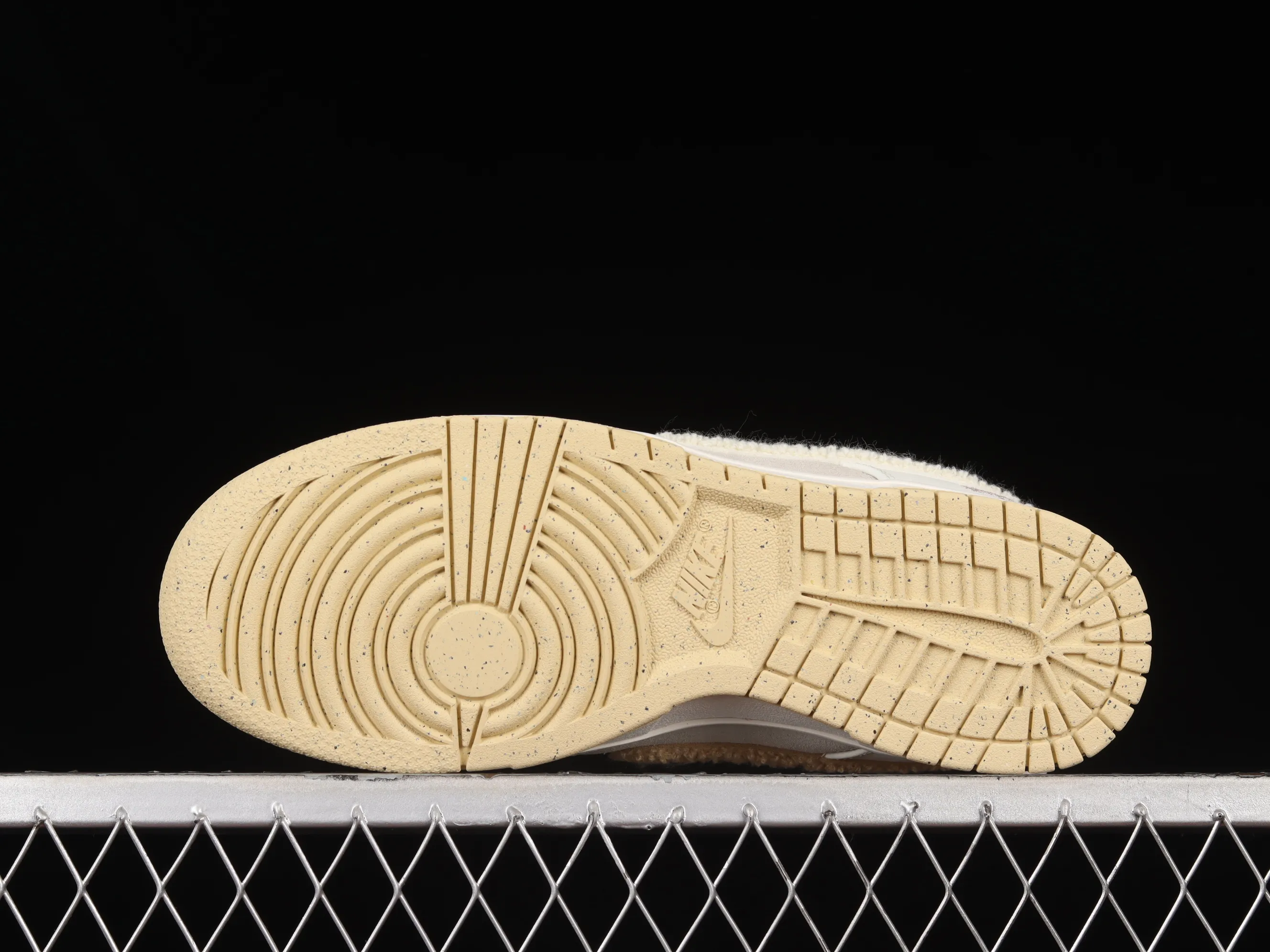All Categories Nk SB Dunk Series Nk SB Dunk Low Low-top sneakers C version Nk SB Dunk Low "Year of the Rabbit" Year of the Rabbit limited SB low-top casual sneakers FD4203-211